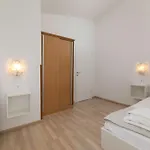 Apartament Tamara - *
