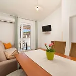 Apartamento Tamara - *